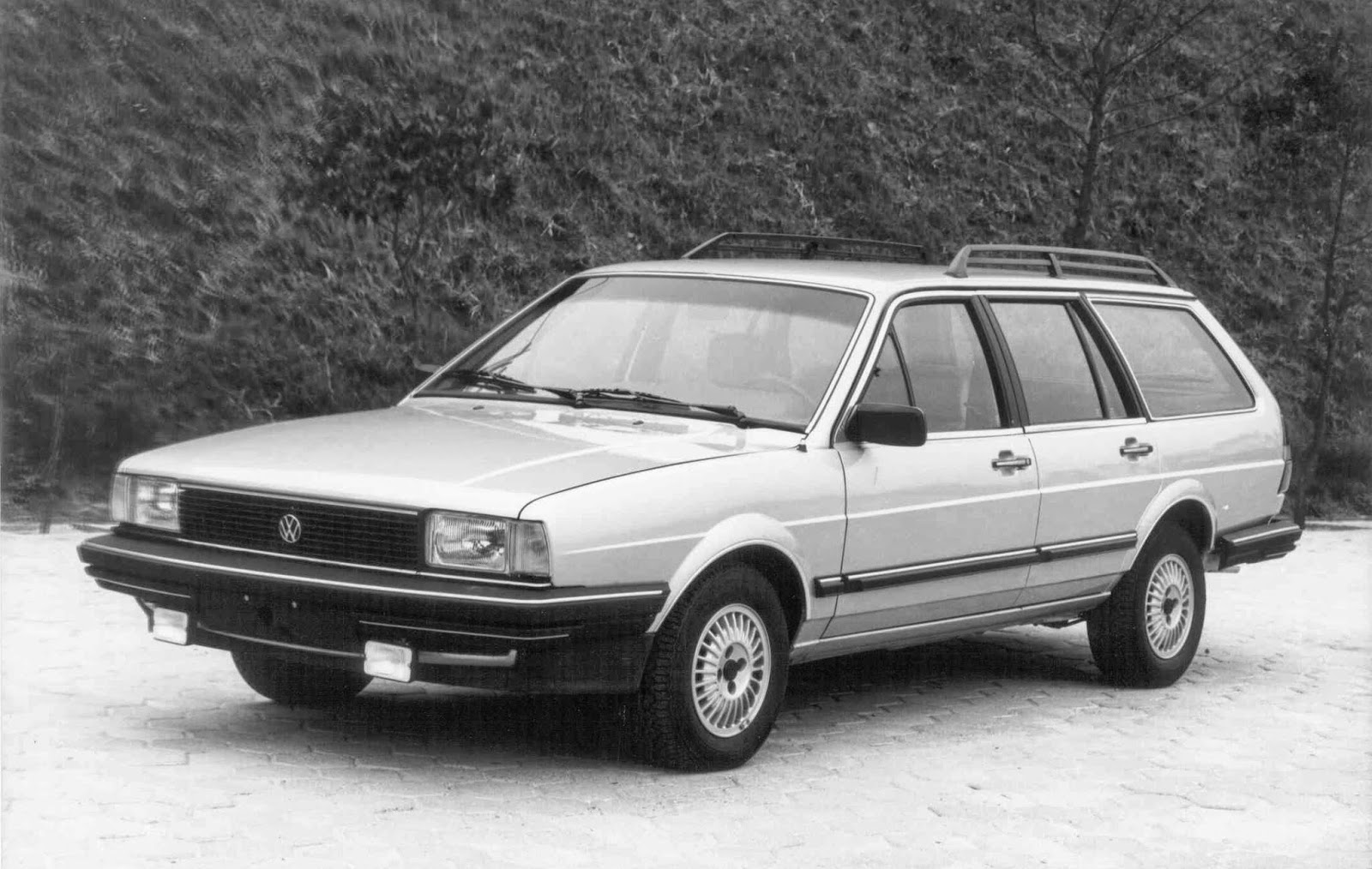 station_wagon_4_portas_-_VW_Quantum