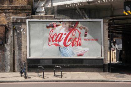 coca-cola-real-magic-magia-lancamento-cartaz-poster-767×452-mobile