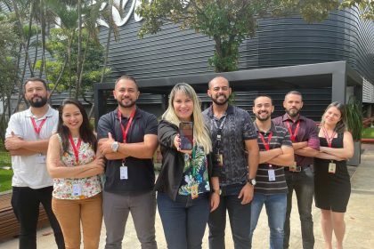 Foto equipe (colocar imagem do app no celular)