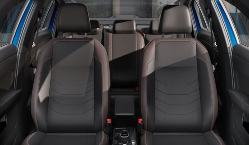 
								Virtus 1.0 200 TSI Highline Auto 23/24 cheio									