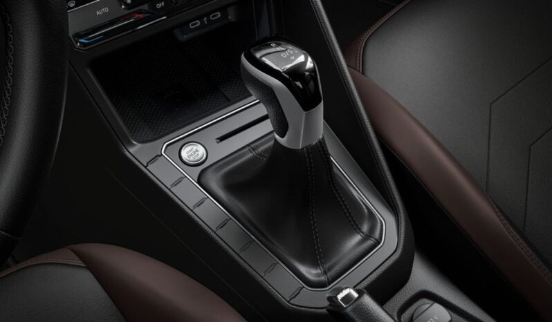 
								Virtus 1.0 200 TSI Highline Auto 23/24 cheio									