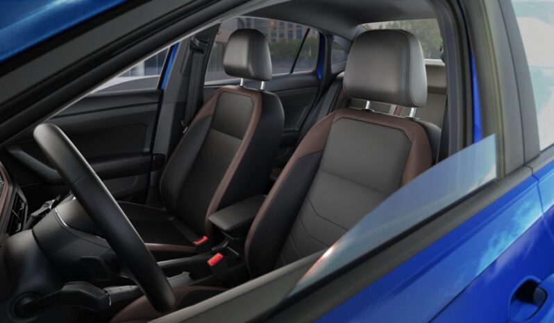 
								Virtus 1.0 200 TSI Highline Auto 23/24 cheio									