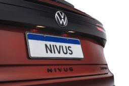 
										Nivus 1.0 200 TSI Highline Auto 23/24 cheio									
